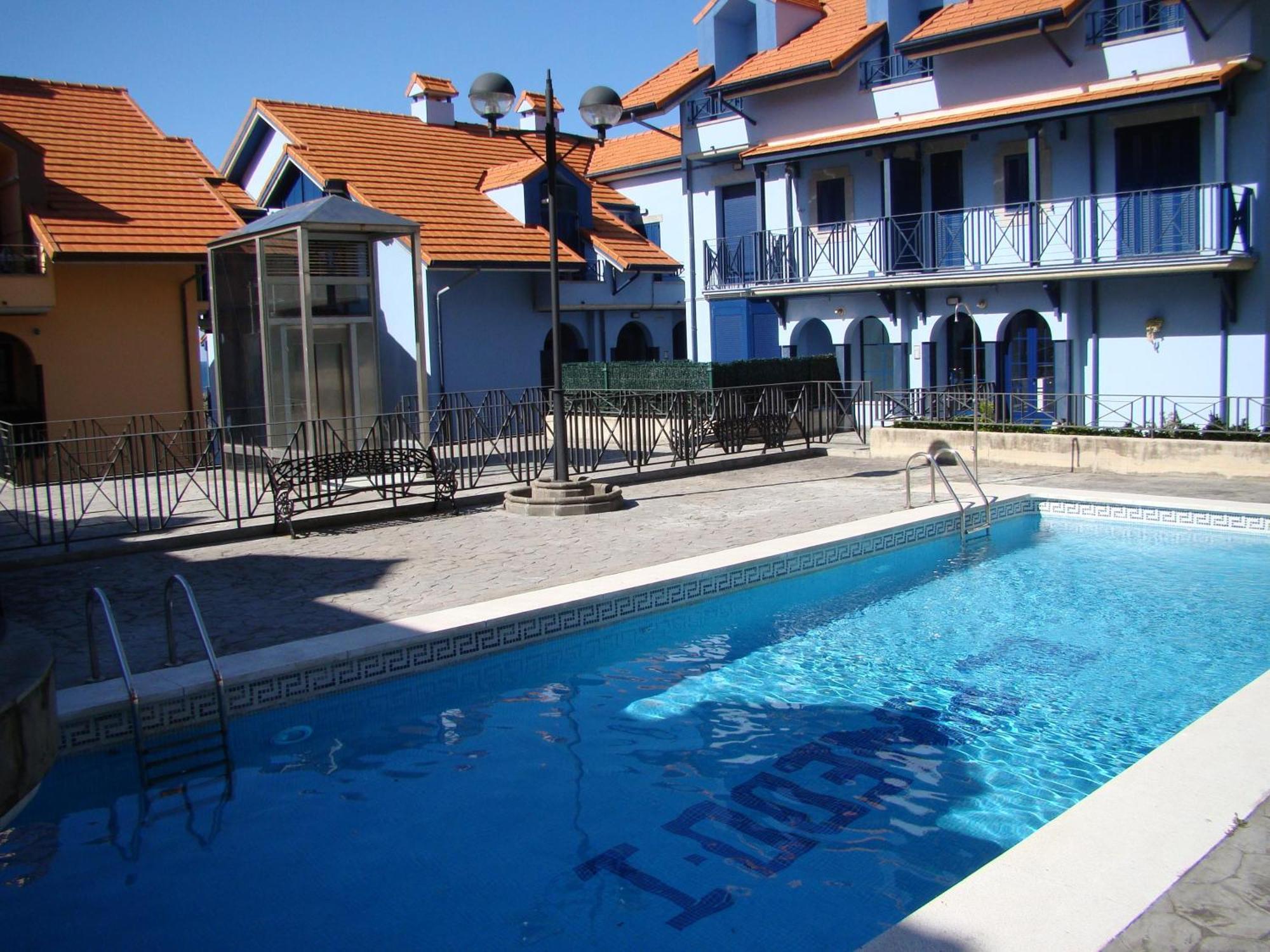 Apartamentos El Pinedo Noja Bagian luar foto