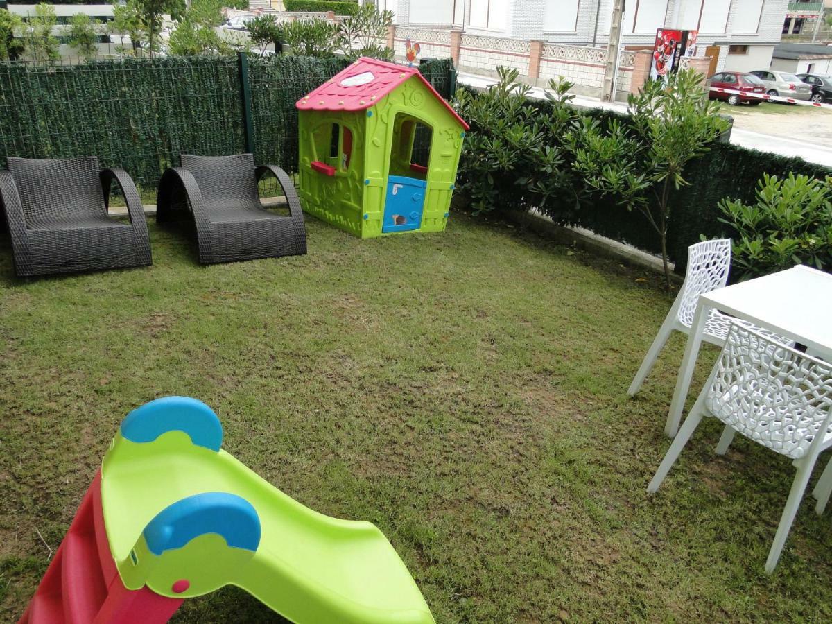 Apartamentos El Pinedo Noja Bagian luar foto